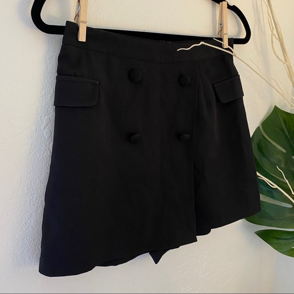 Overlay Skort - Picture 2 of 9